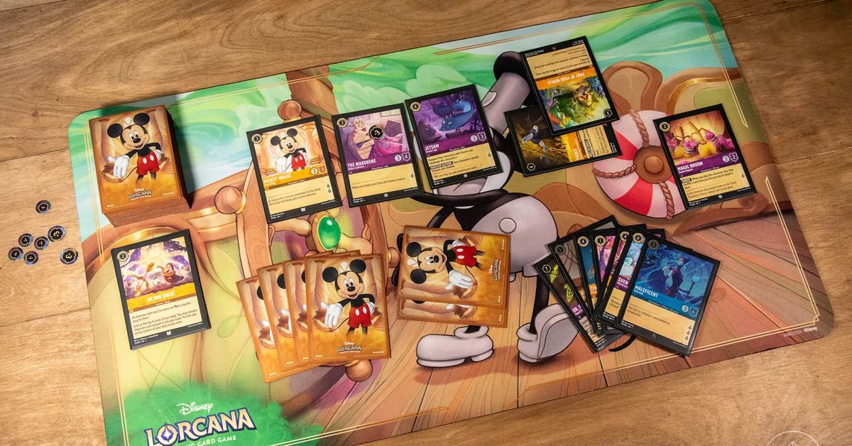 Os decks iniciais da Disney Lorcana estão à venda pelo preço mais baixo de todos os tempos