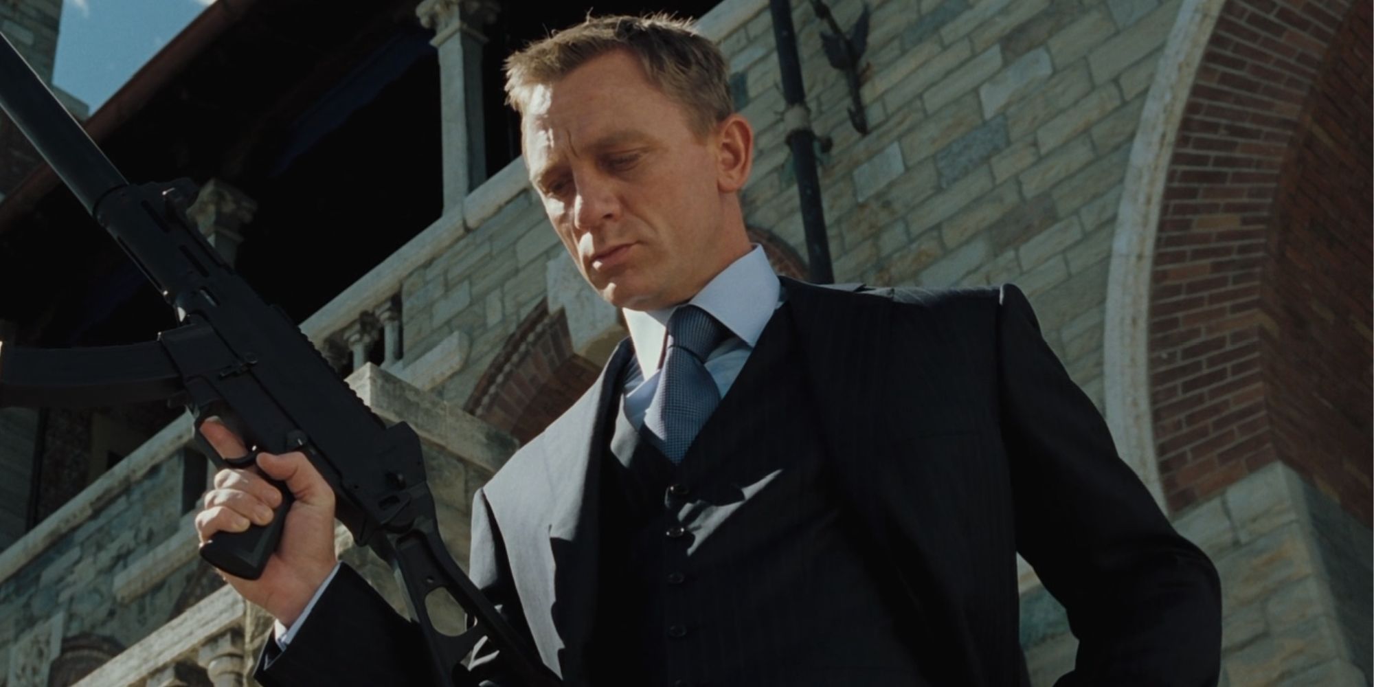 A escolha potencial do diretor de Bond 26 continuaria uma tendência de 29 anos de James Bond