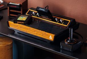 Economize 30% neste imaculado Lego Atari 2600