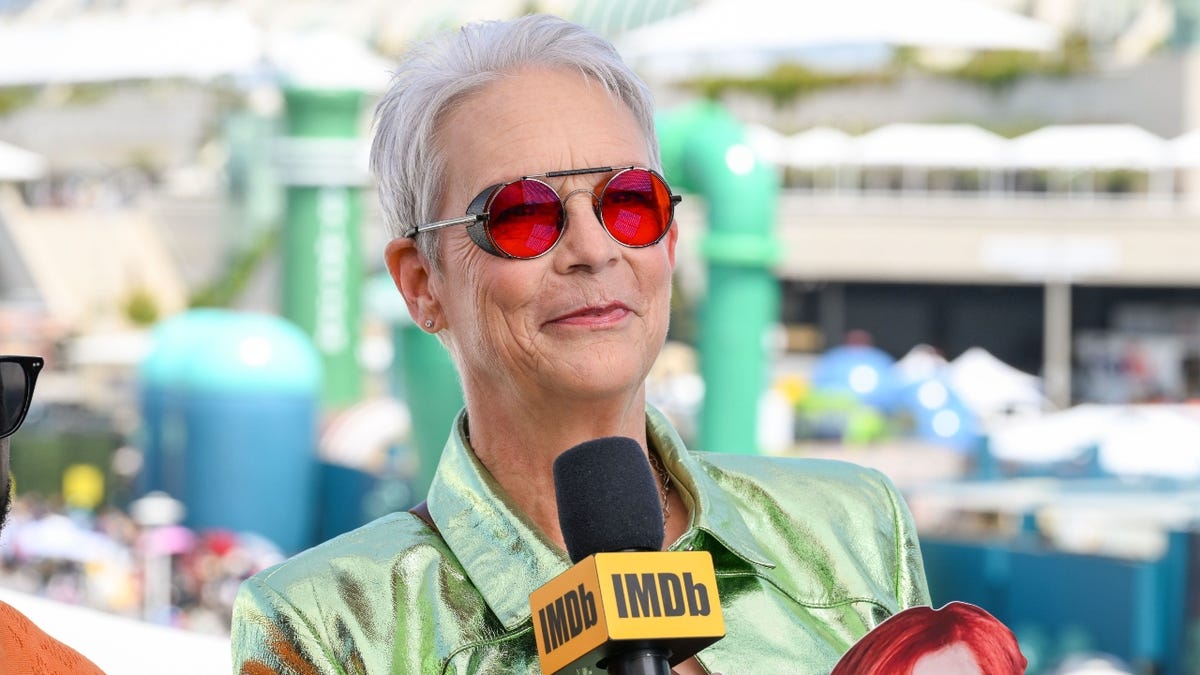 Jamie Lee Curtis não deveria se desculpar por chamar o MCU de "ruim"