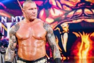 Randy Orton da WWE joga 600 horas de Elden Ring e continua em atividade