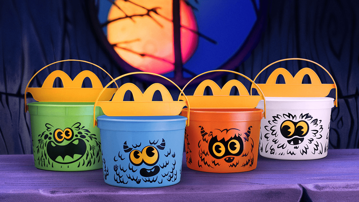 Novos baldes de Halloween do McDonald's dividem os fãs do McLanche Feliz