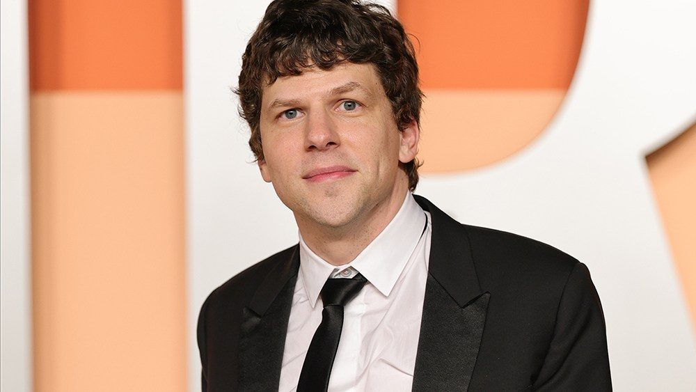 Jesse Eisenberg recebe a cidadania polonesa depois de 'A Real Pain' Oscar Win