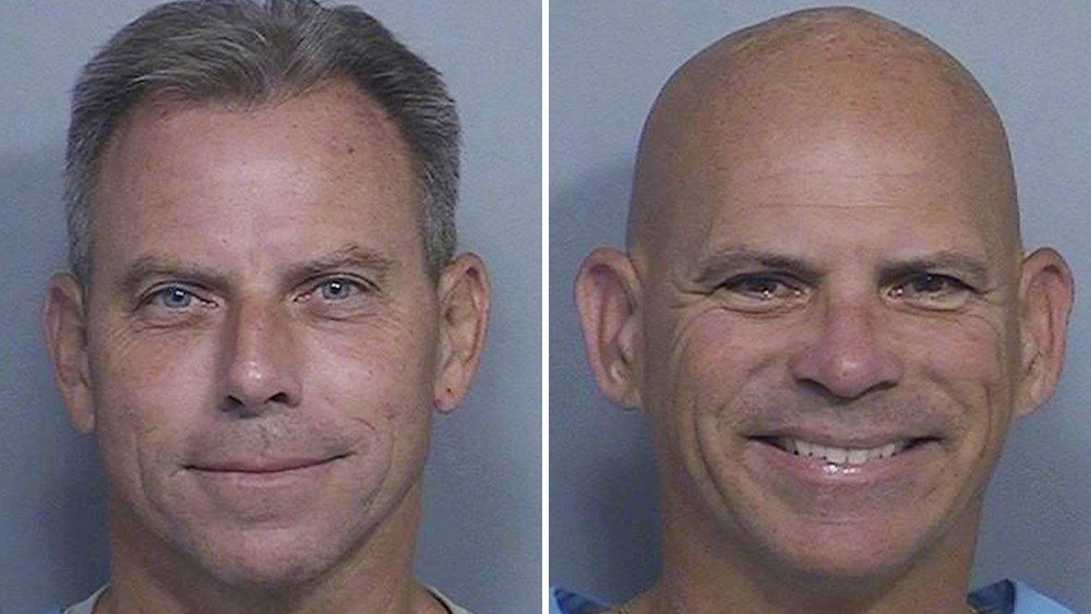 Os irmãos Menendez exigem que Los Angeles se recusasse devido à 'iluminação a gasolina'