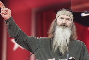 A estrela de 'Duck Dynasty', Phil Robertson, morre aos 79