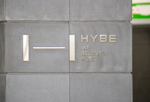 Hybe está "cooperando" com as autoridades sobre alegações de negociação de informações privilegiadas