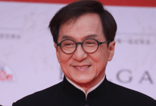 Jackie Chan diz que as acrobacias CGI tornam o público 'entorpecido' ao perigo