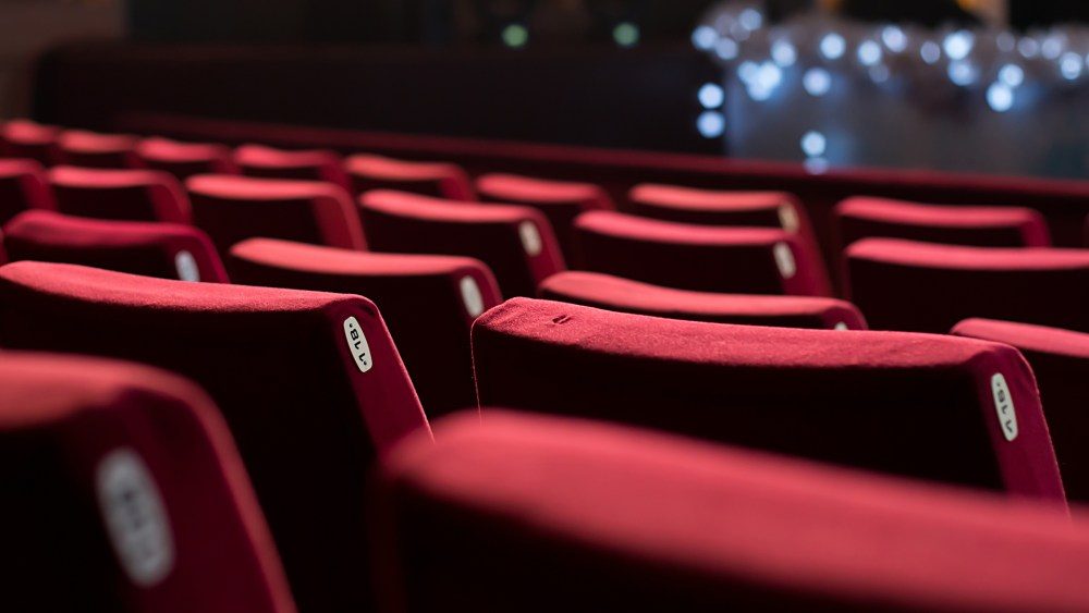 Os proprietários de teatro de cinema querem votar no Oscar, Push para se juntar à academia