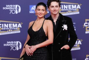 Timothée Chalamet traz Kylie Jenner para receber David Award