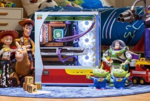 Alguém quer comprar um PC de US $ 2.600 Toy Story Gaming?