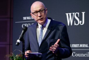CEO da News Corp. Robert Thomson New Contract Extension.