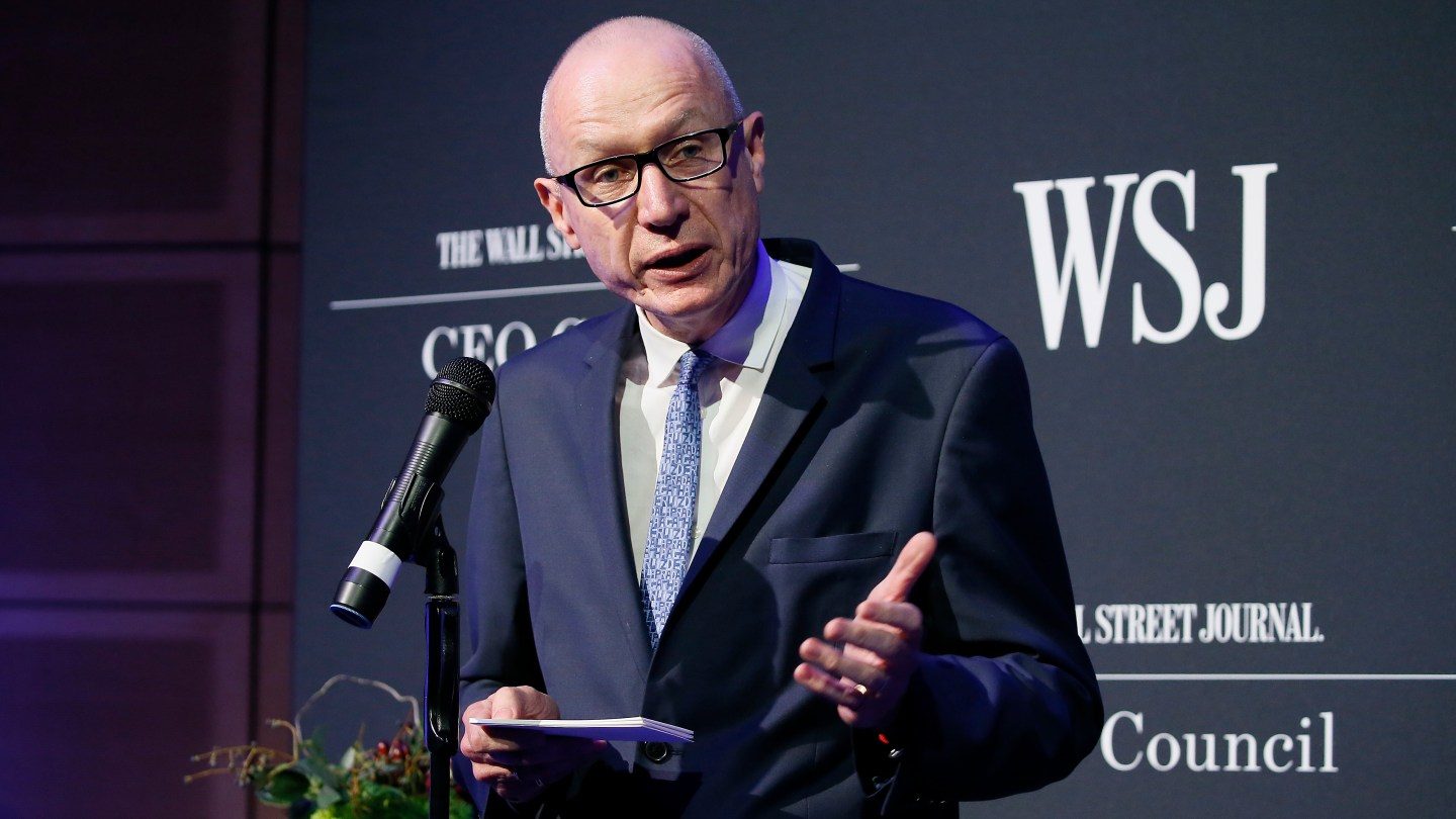 CEO da News Corp. Robert Thomson New Contract Extension.