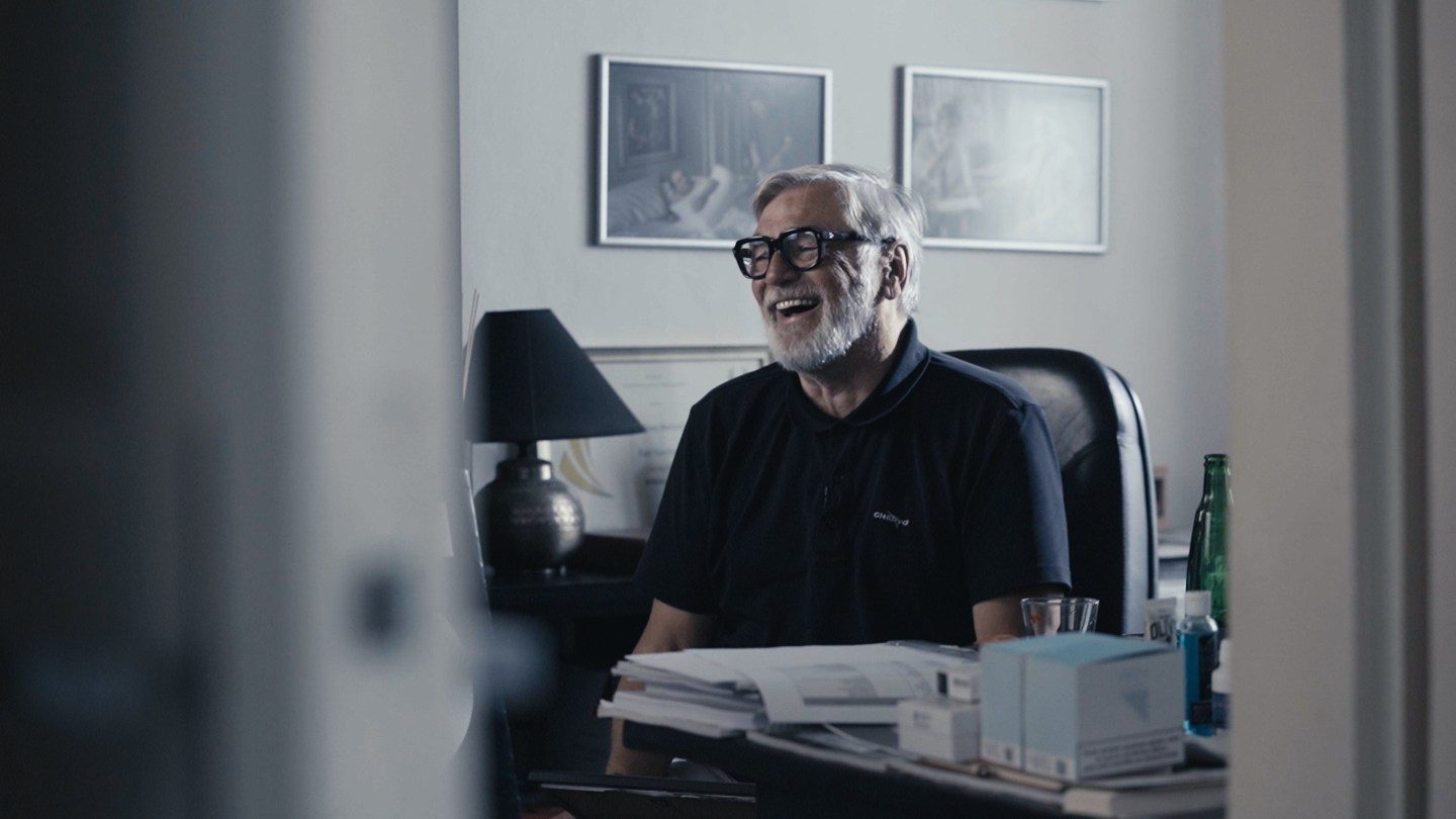 Concerto de La Roux, Jiri Bartoska Film and Tribute to Open KVIFF 2025