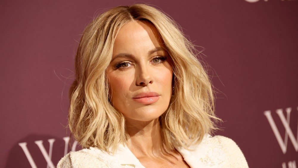 Kate Beckinsale processa por lesão no joelho no conjunto de 'Canary Black'