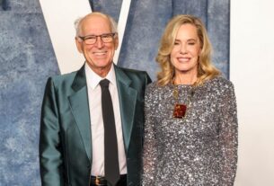 Os arquivos da esposa de Jimmy Buffett para remover o co-transportado em US $ 275 milhões