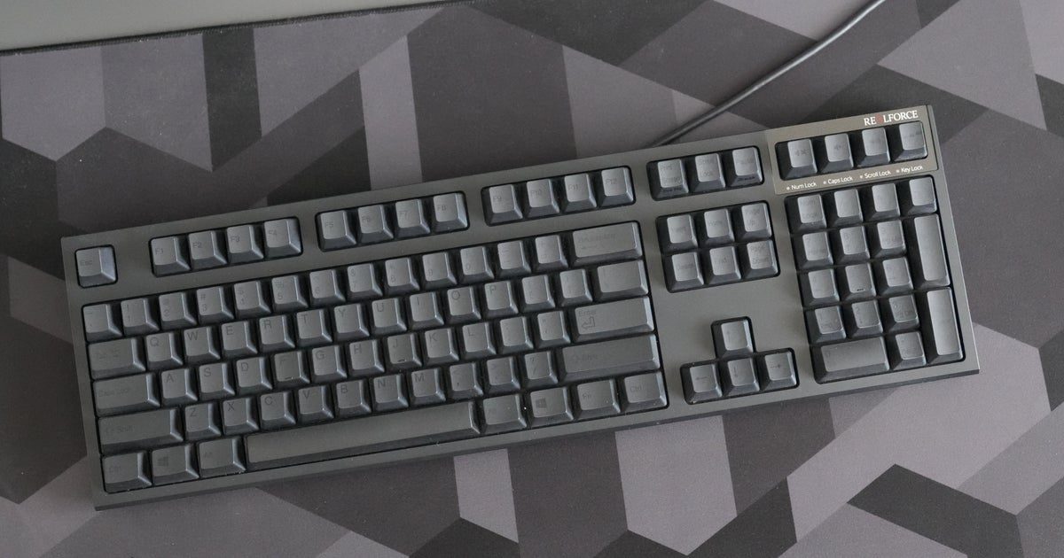 Comprei um teclado de US $ 300 e nem é mecânico: Realforce R2 Review