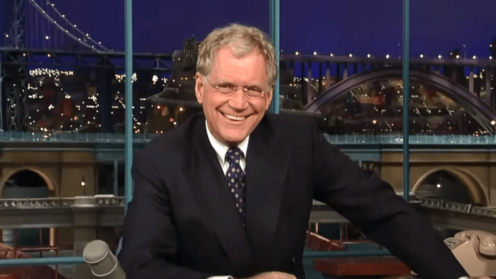David Letterman zomba da CBS em vídeo após o cancelado do Late Show de Colbert