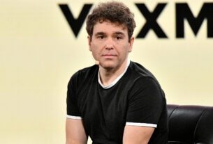 Jon Lovett