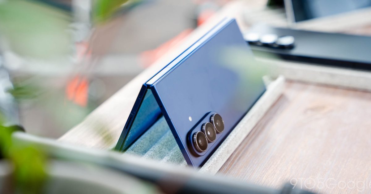 Galaxy Z Fold 7 prova a raça 'mais fina dobrável' não importa