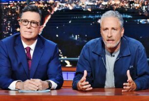 Jon Stewart oferece um discurso cheio de amaldiçoamento na Trump & Paramount em resposta ao The Late Show com o cancelamento de Stephen Colbert