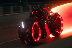 Lightcycles, Nine Inch Nails Music na Comic-Con