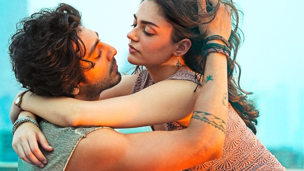 'Saiyaara' quebra recordes de bilheteria indiana com forte abertura de estréia