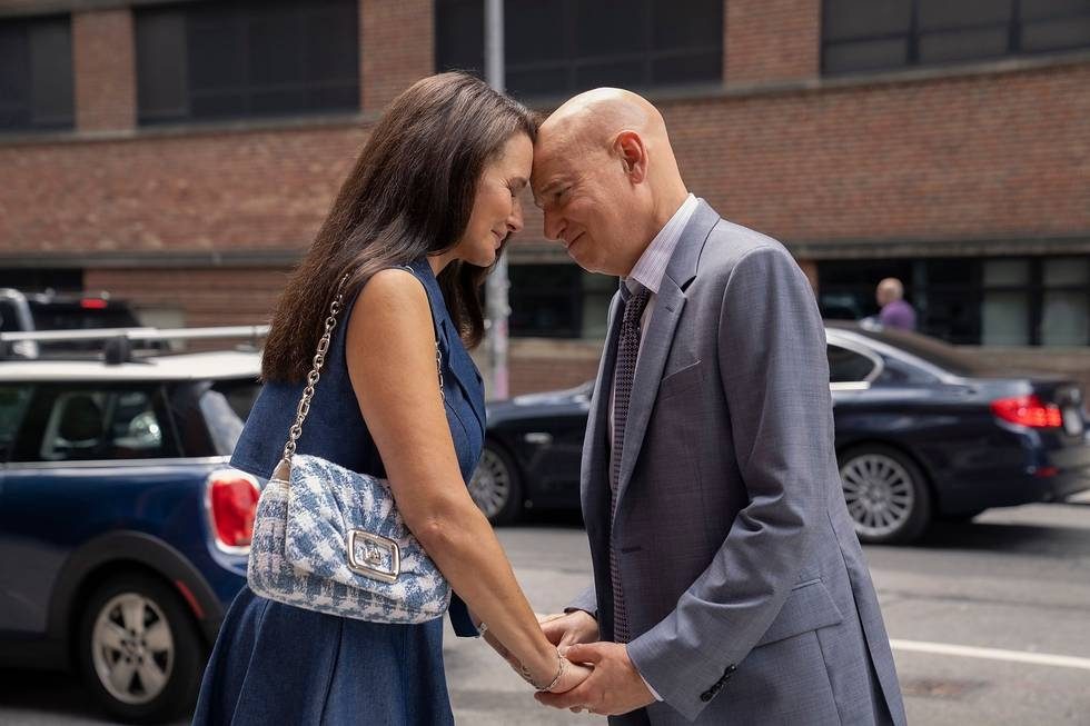 Charlotte (Kristin Davis) and Harry (Evan Handler) in the July 3 episode of And Just Like That.