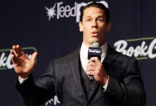 A falta de química de John Cena com co-estrela em tendências da Netflix-Comédia Comédia Freelance