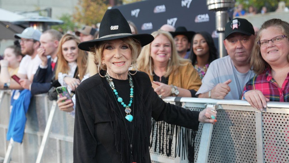 Country Hitmaker e Membro Opry de longa data foram 85