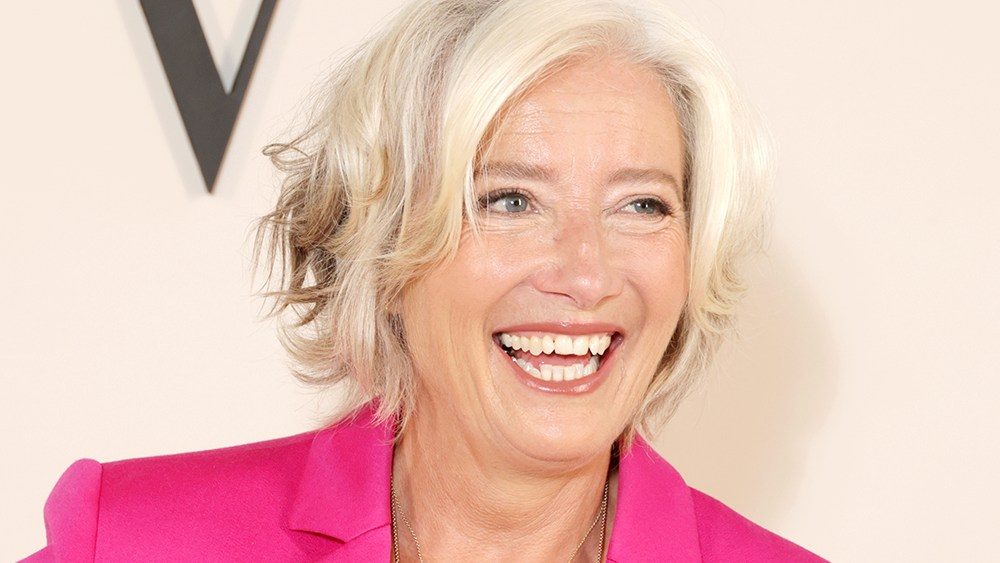 Emma Thompson em Dead of Winter, filmando cenas de ação aos 66