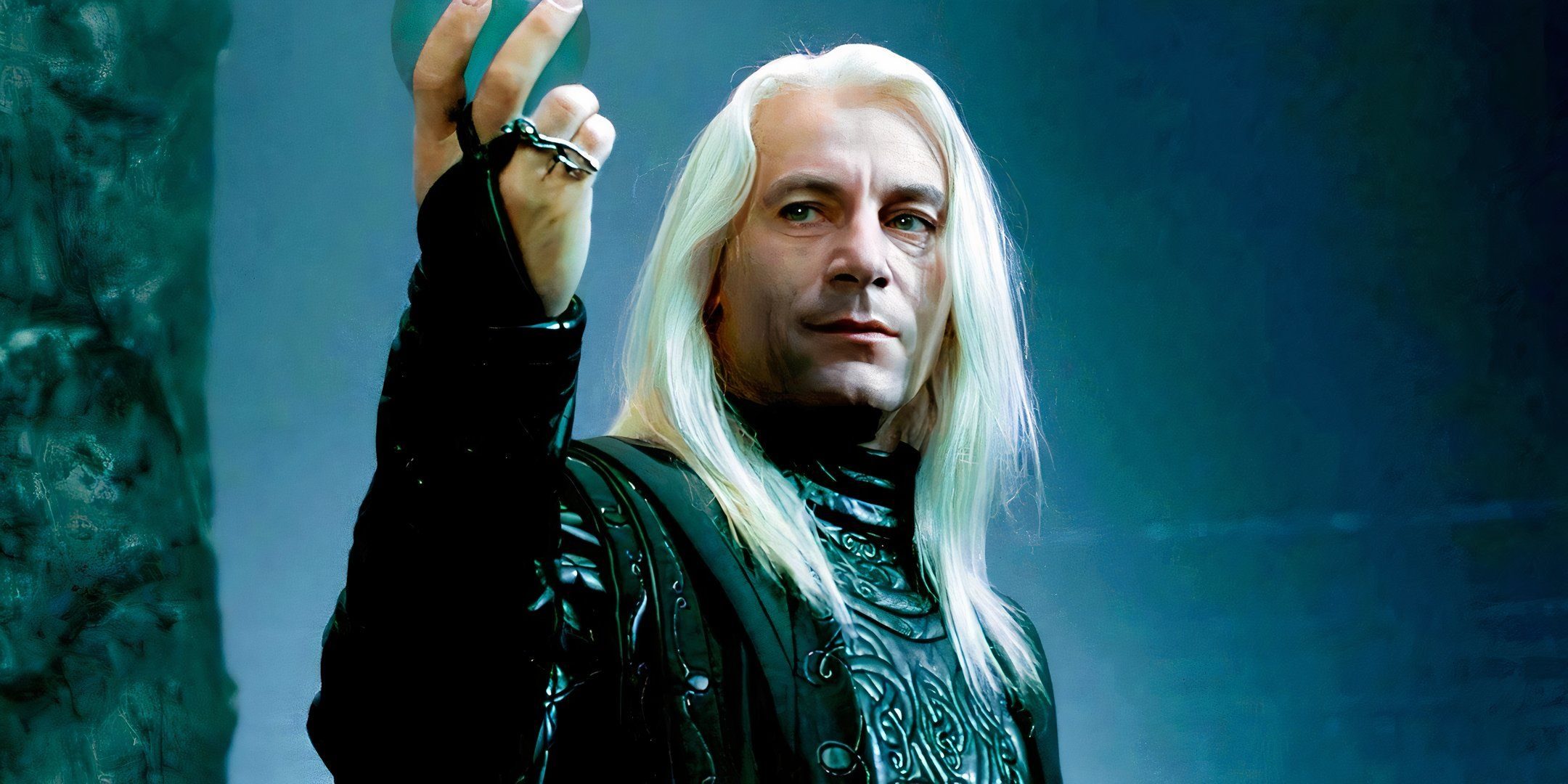 Jason Isaacs defende a série Harry Potter da HBO: 'completamente diferente dos filmes'