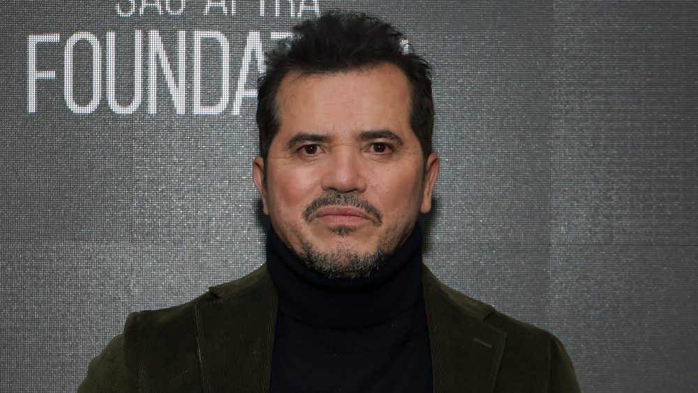 John Leguizamo diz que se sentiu 'humilhado' estrelando 'em relação a Henry'