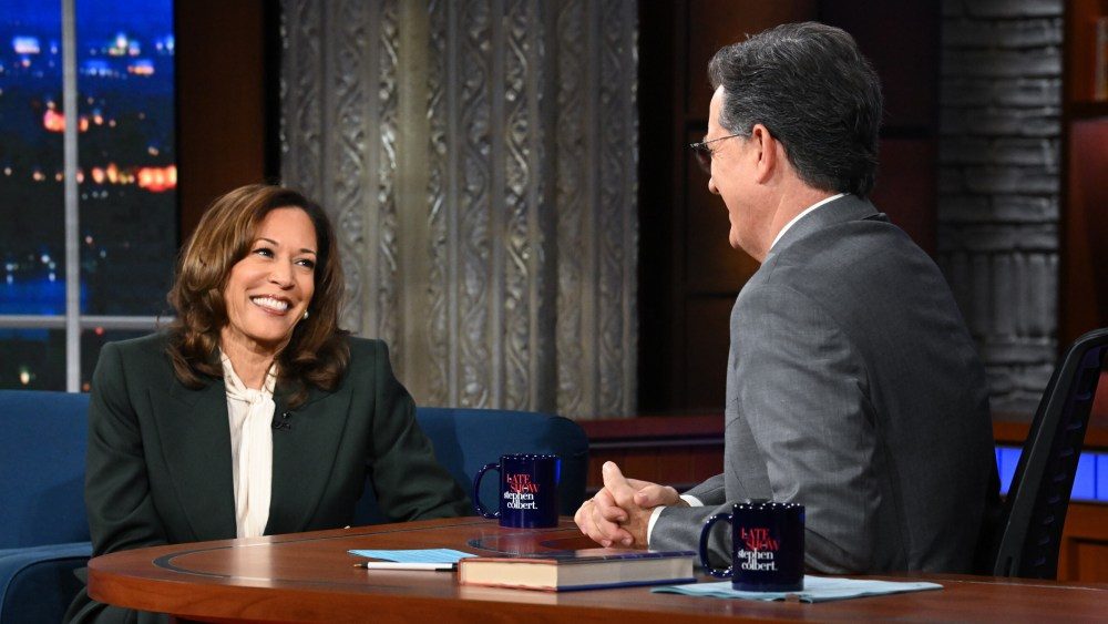 Kamala Harris aparece no 'Late Show' de Stephen Colbert