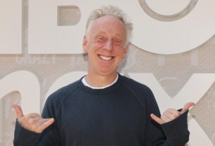 Mike White viu Ratliffs como uma versão morena da família Lotus do passado