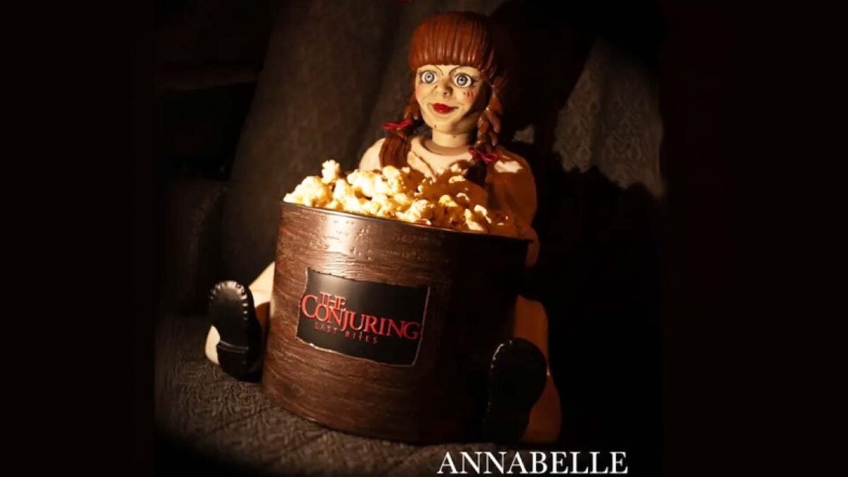 Os fãs têm medo de conjurar Spooky Anabelle Pipcorn Bucket
