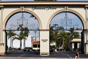 Paramount faz grande compra para script de comédia careca