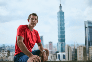 Alex Honnold for 'Skyscraper Live.'