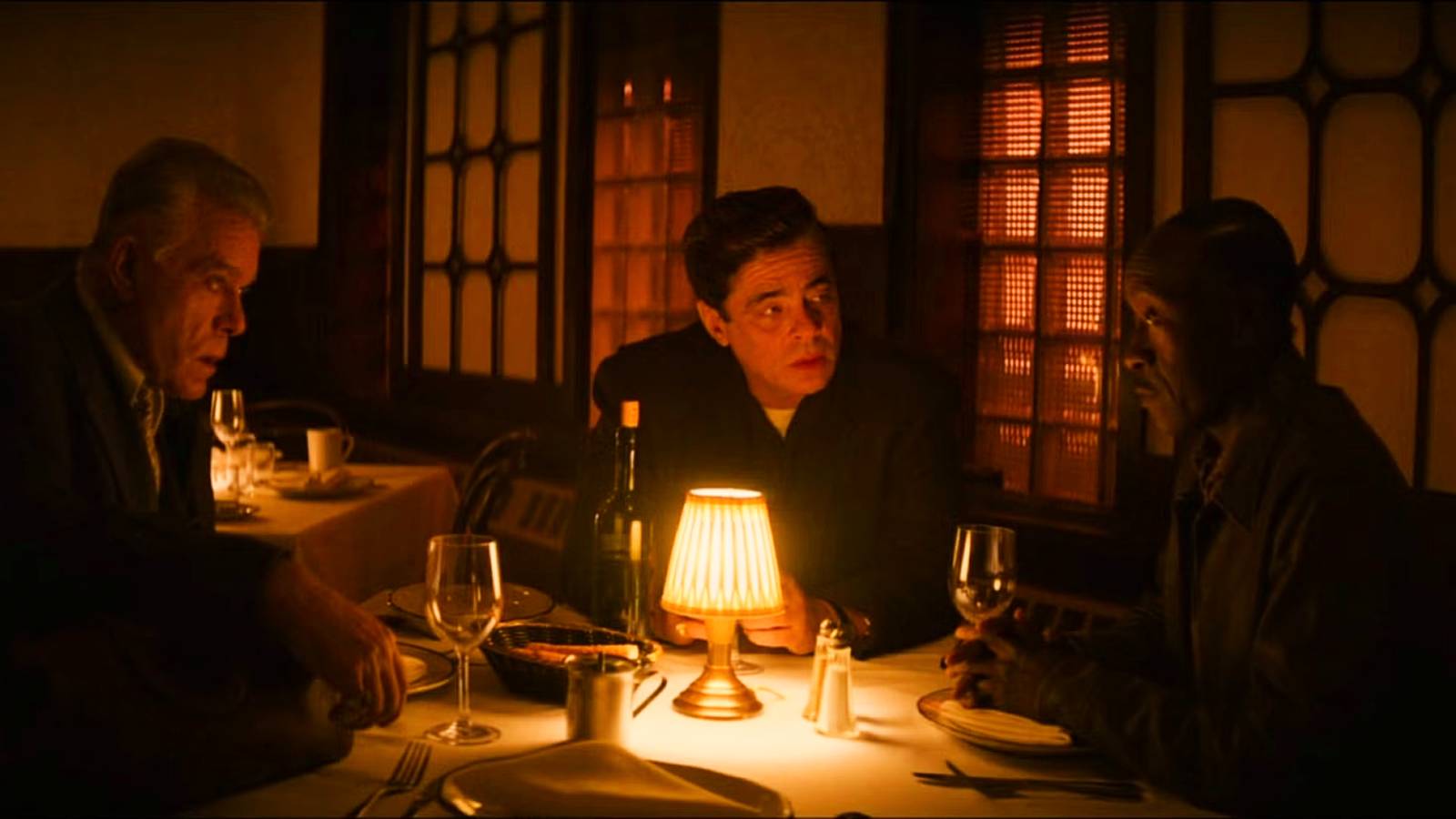 Benicio del Toro se reuniu com Steven Soderbergh em nenhum movimento repentino