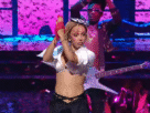 Doja Cat vai totalmente dos anos 80 para abrir os VMAs da MTV com Kenny G