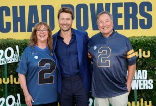 Glen Powell celebra 'Chad Powers', 'Mark Wahlberg estréia' Play Dirty 'e os melhores eventos desta semana