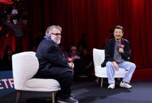 Guillermo del Toro e Yeon Sang-Ho Talk Creative Process em Busan