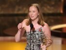 'Hacks' Hannah Einbinder ganha Emmy por atriz de apoio em comédia