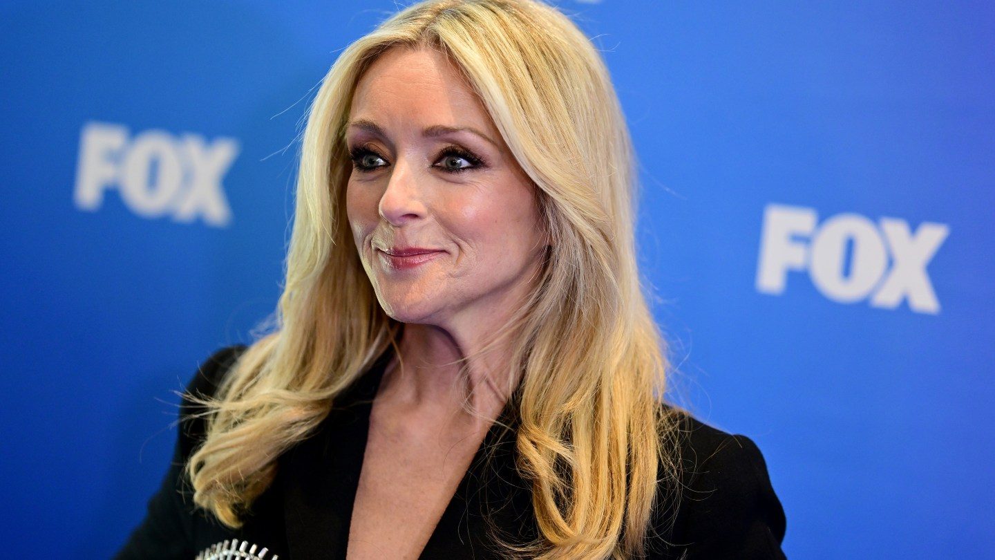 Jane Krakowski para estrelar 'Oh, Mary!' na Broadway