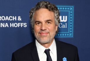 Mark Ruffalo diz que as ações da Disney cairão se Jimmy Kimmel Live! Cancela