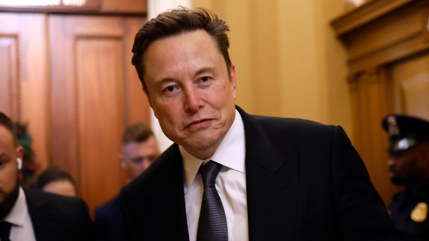 O SpaceX de Elon Musk para comprar espectro de ecoStar, financiar juros da dívida