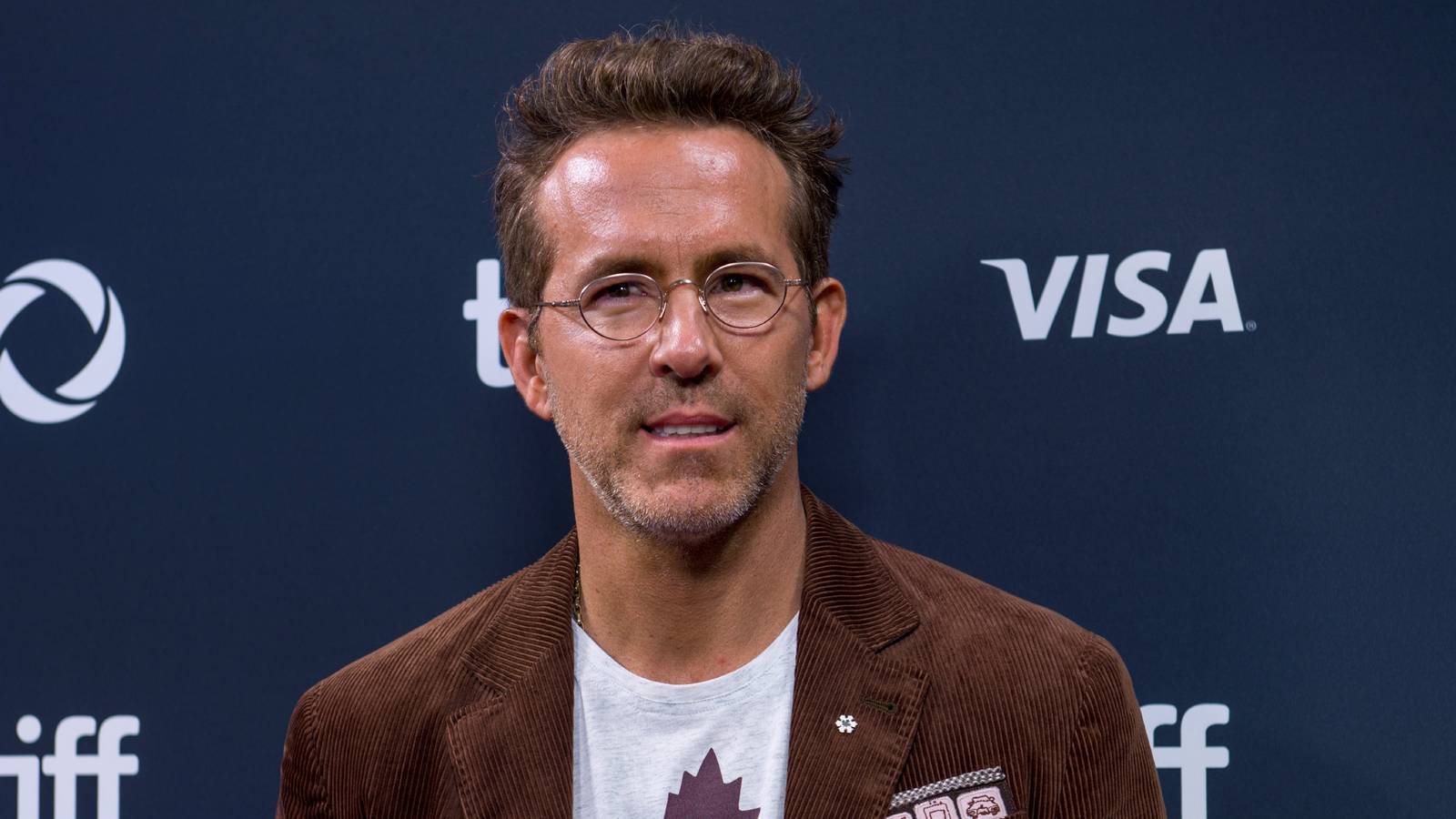 O telefone de Ryan Reynolds interrompe a cena emocional de Denzel Washington em casa segura