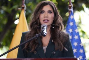 Política de entrevista de alterações da CBS após o rosto Kristi Noem Edit