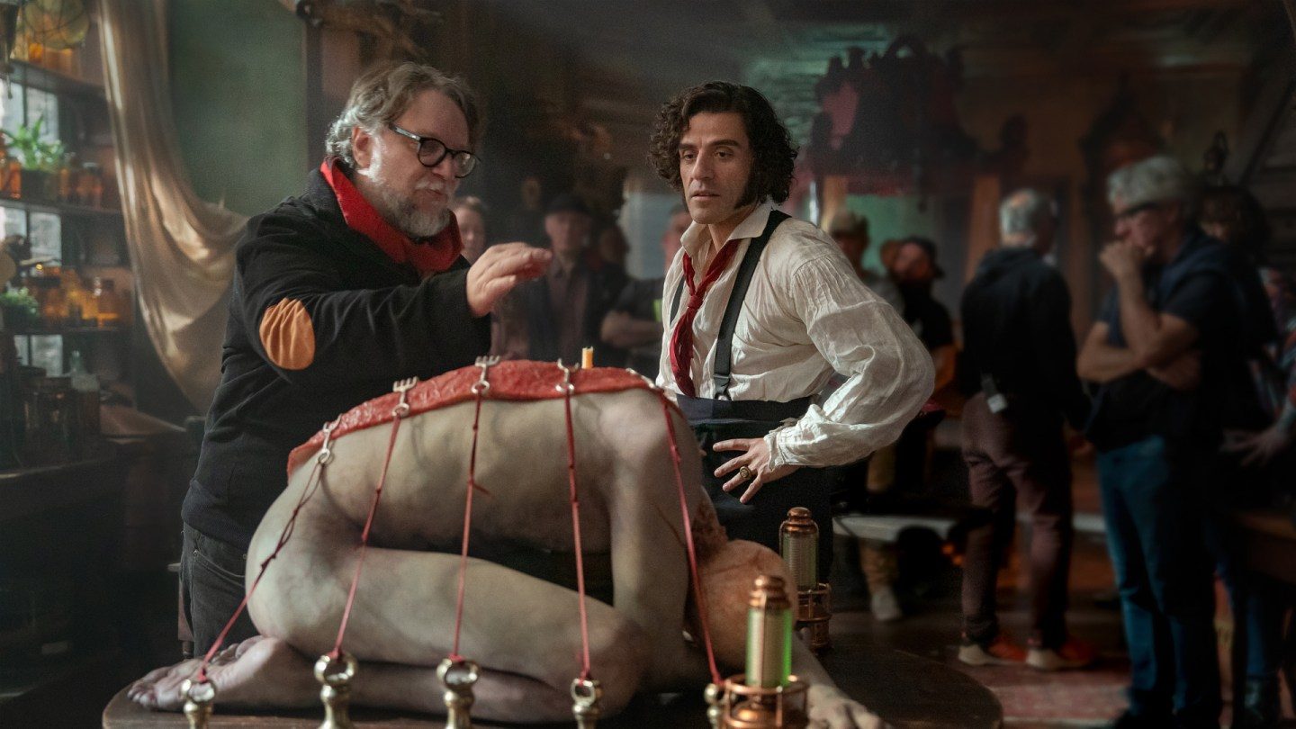 Produtor J. Miles Dale em 'Frankenstein' de Guillermo del Toro