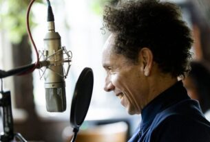 Pushkin Industries Revs Fall Podcast Slate; Dentro do cérebro de David Byrne