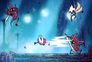 Hornet fights enemies in a blue cavern.